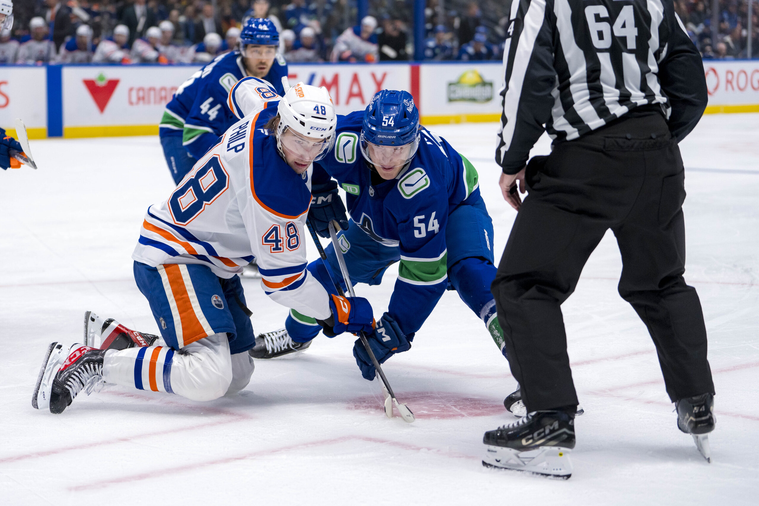 Navigating the Chasm: The Chytil Injury and the Vancouver Canucks’ Centre-Ice Crisis