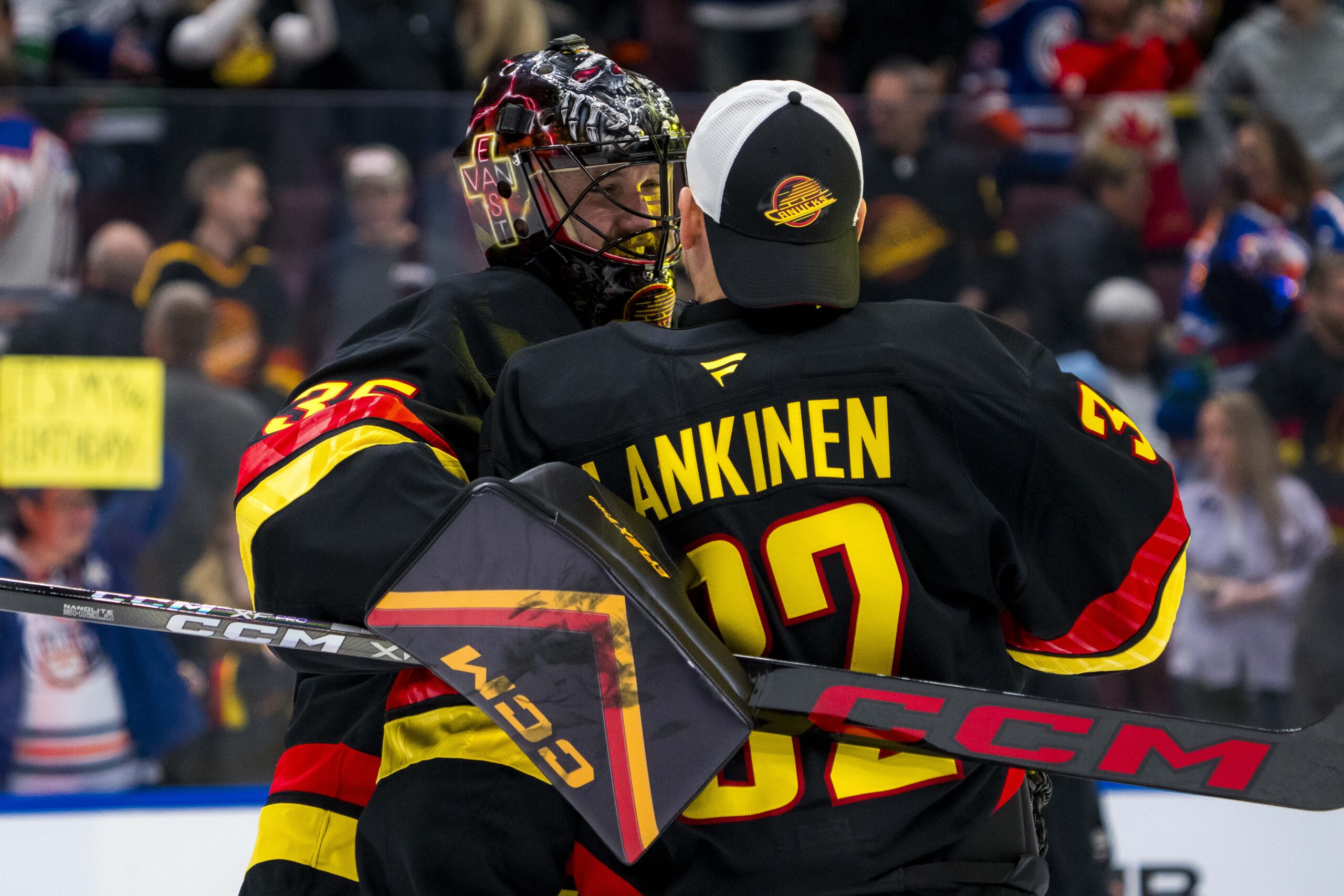 Canucks Goaltending: Confidence Between the Pipes