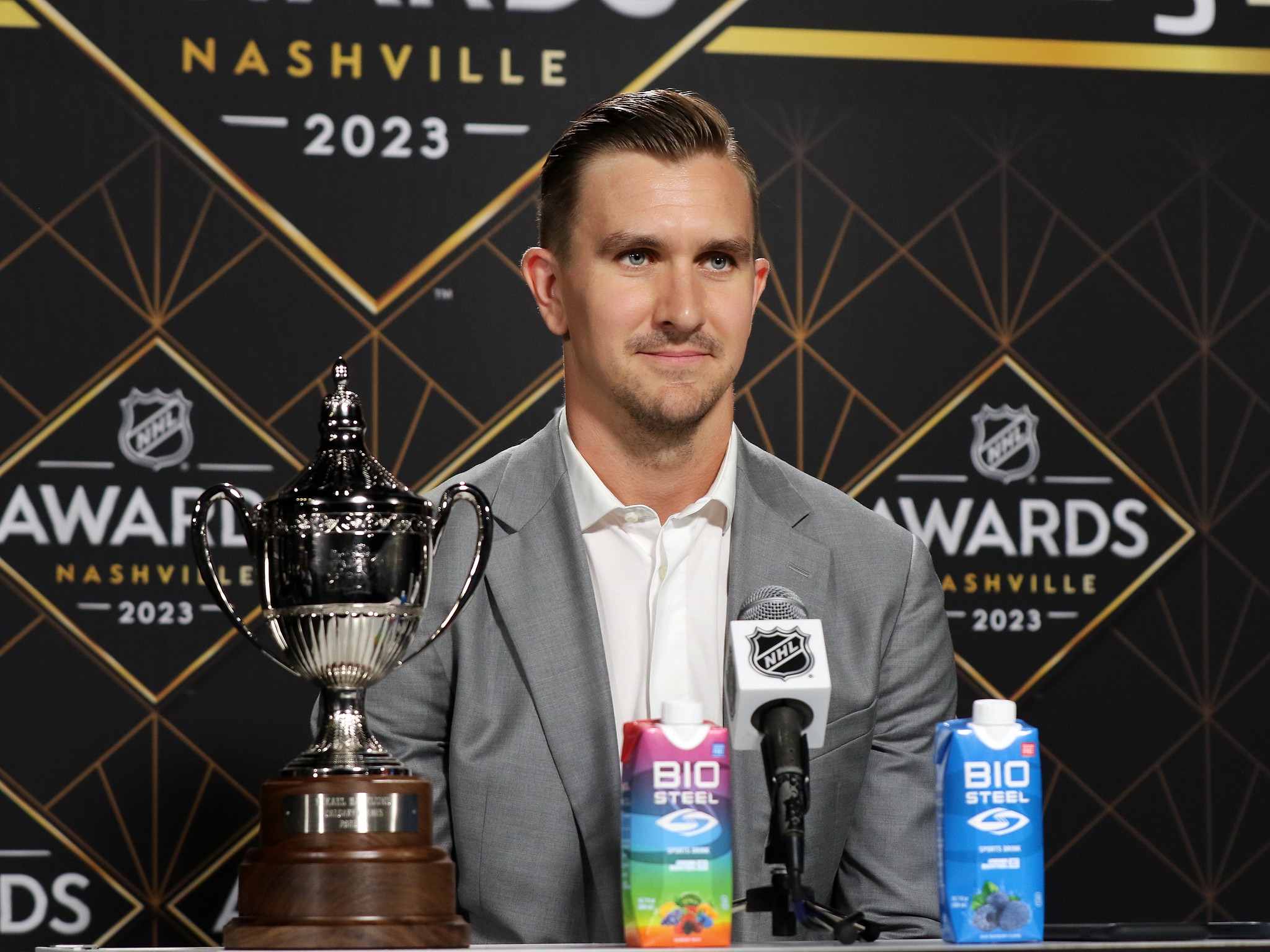 Mikael Backlund’s Extension with the Calgary Flames is About More Than Just a Contract